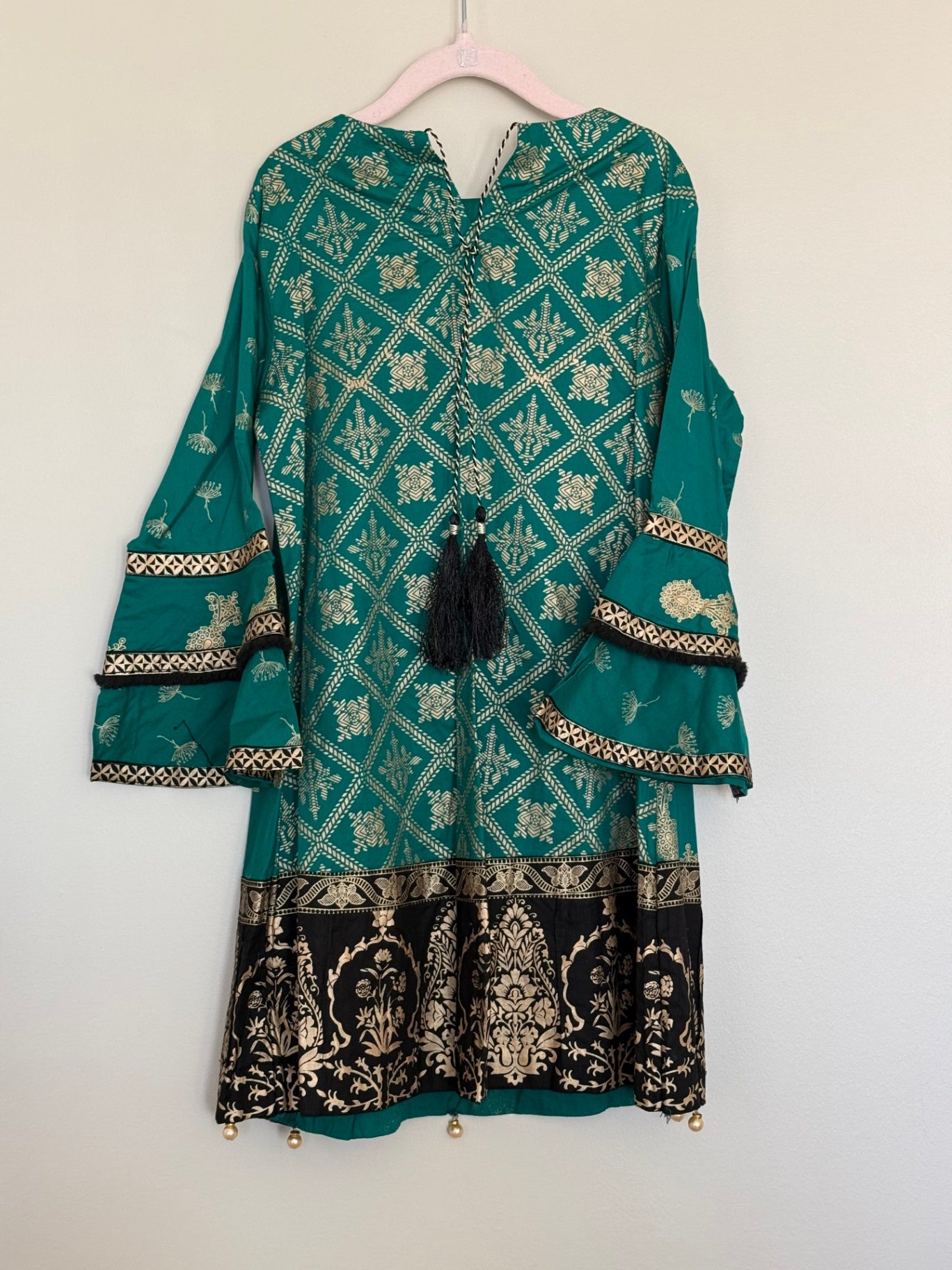 Teal & black - Garnet