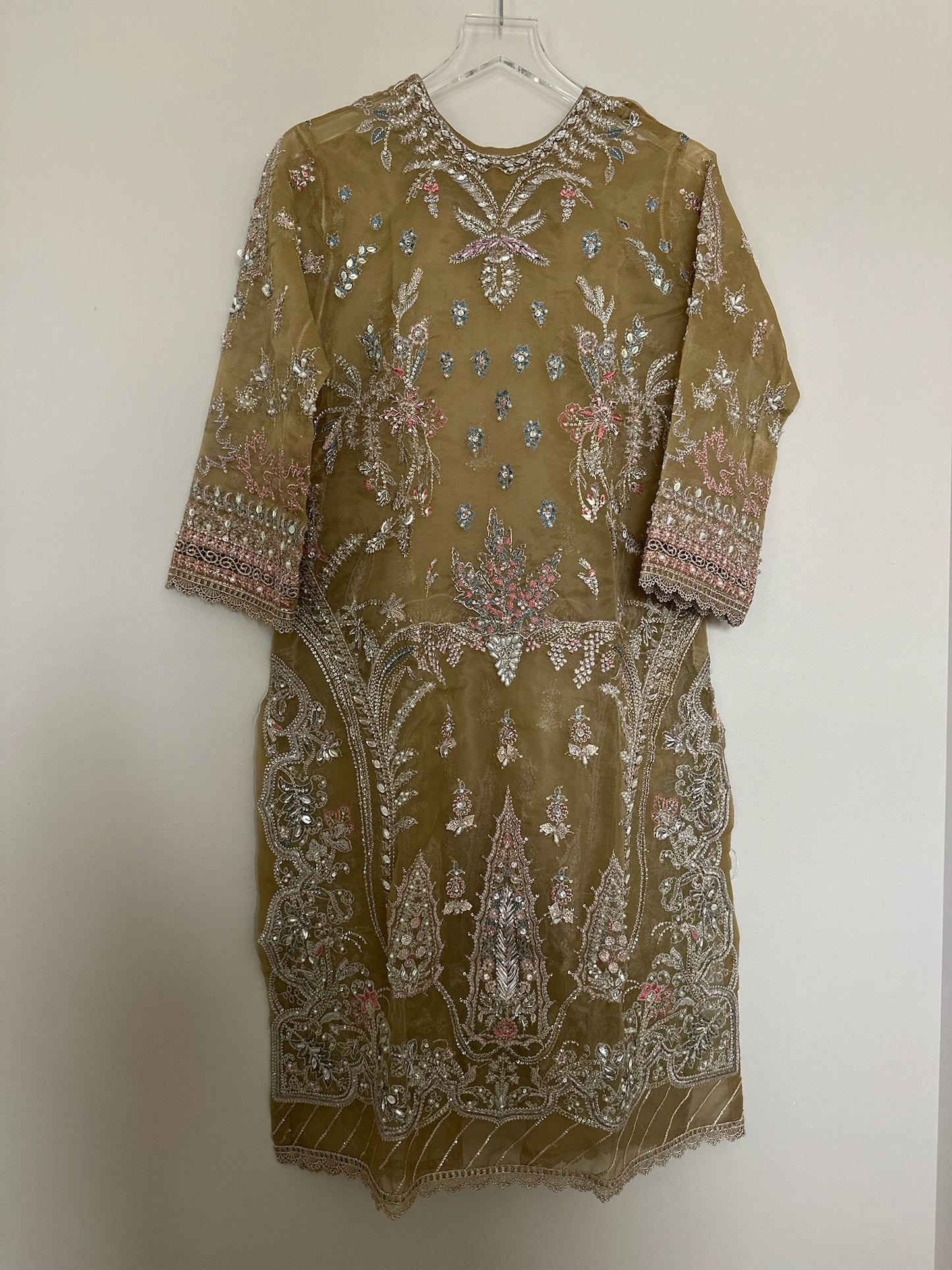 Suffuse mustard green