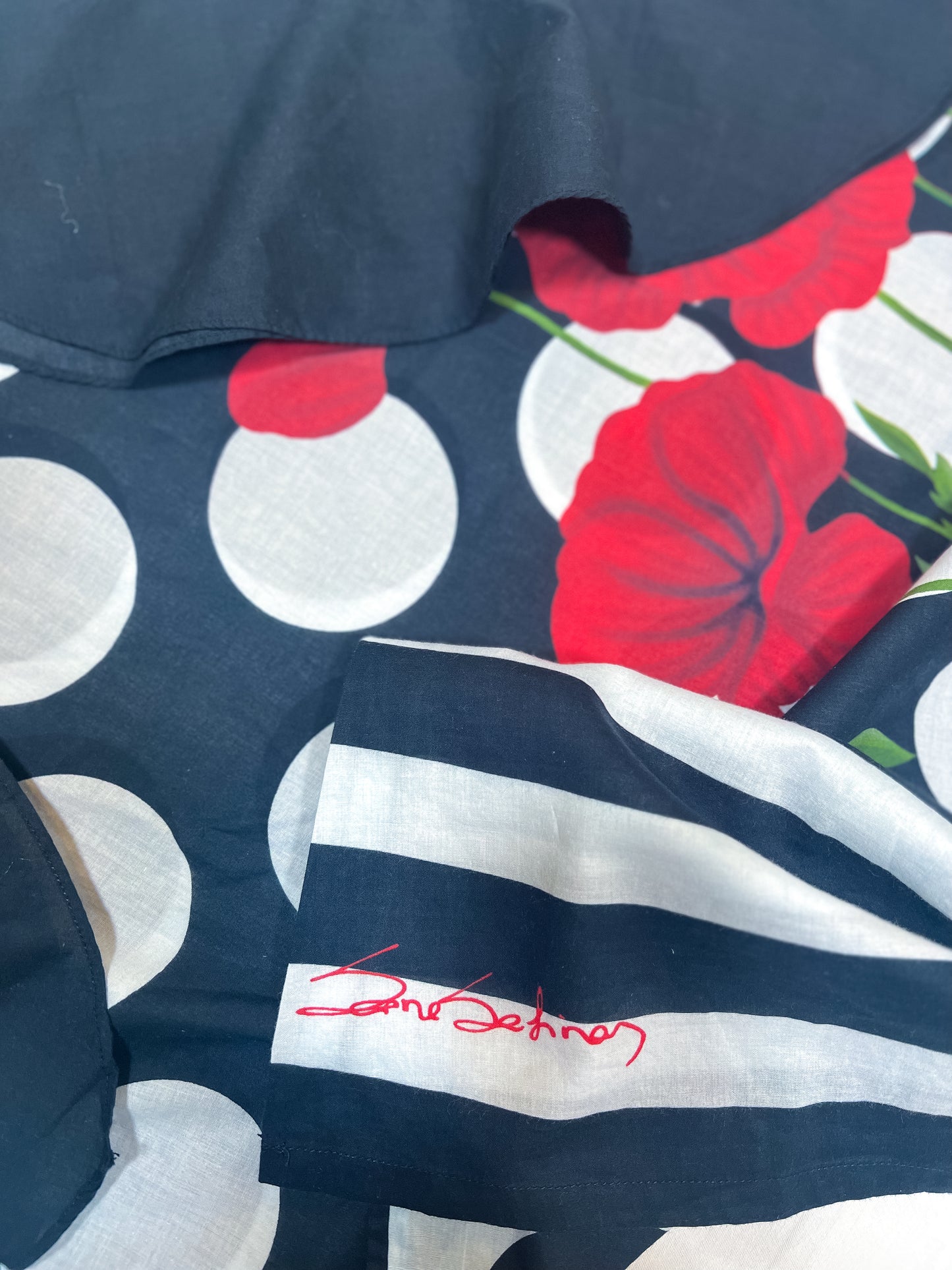 Red Flower - Sana Safinaz