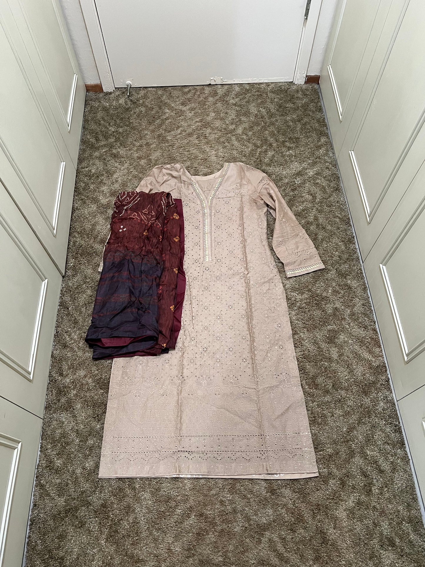 Luxury Lawn Embroidered Suit - Zara Shahjahan