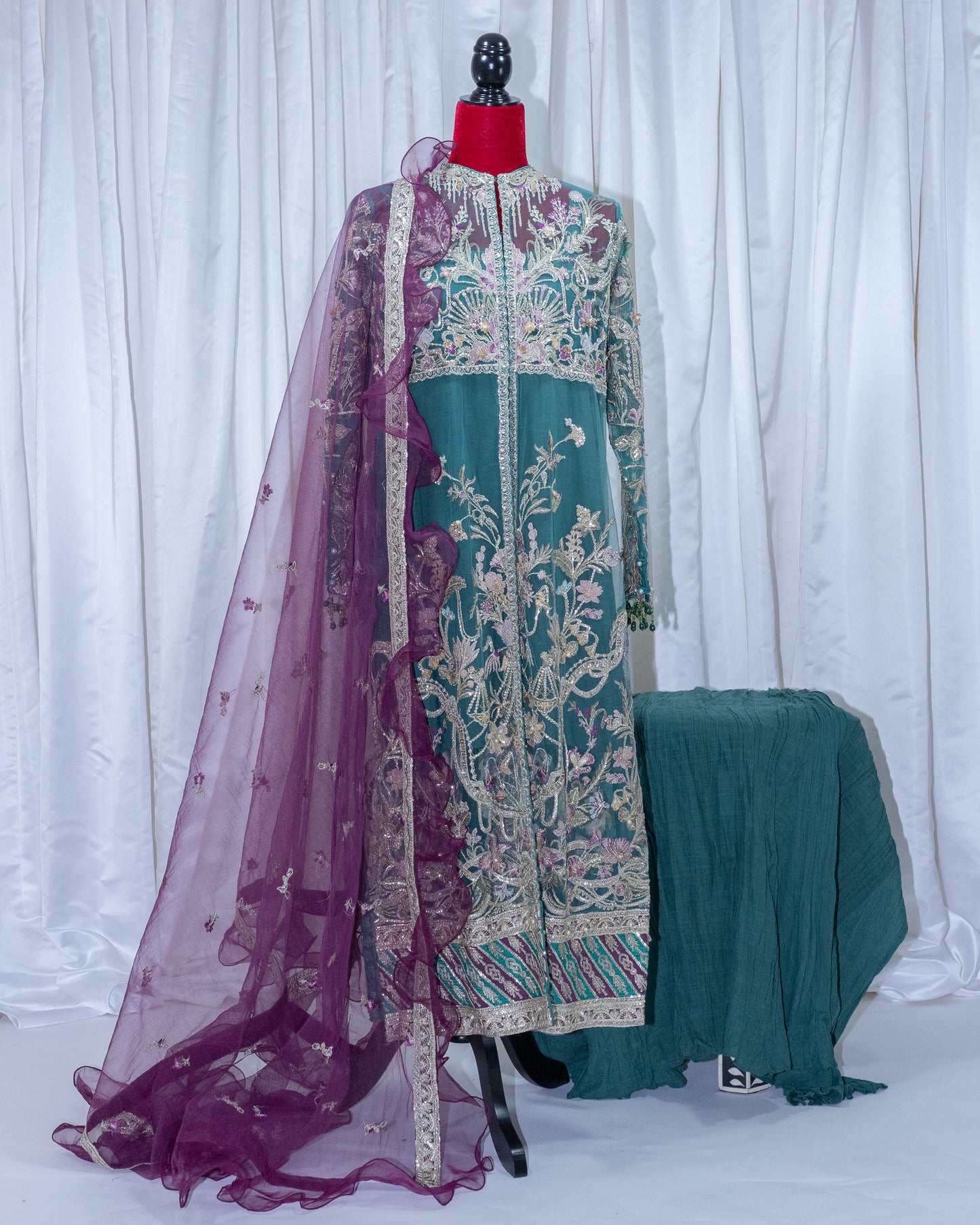 Mulberry Green - Suffuse