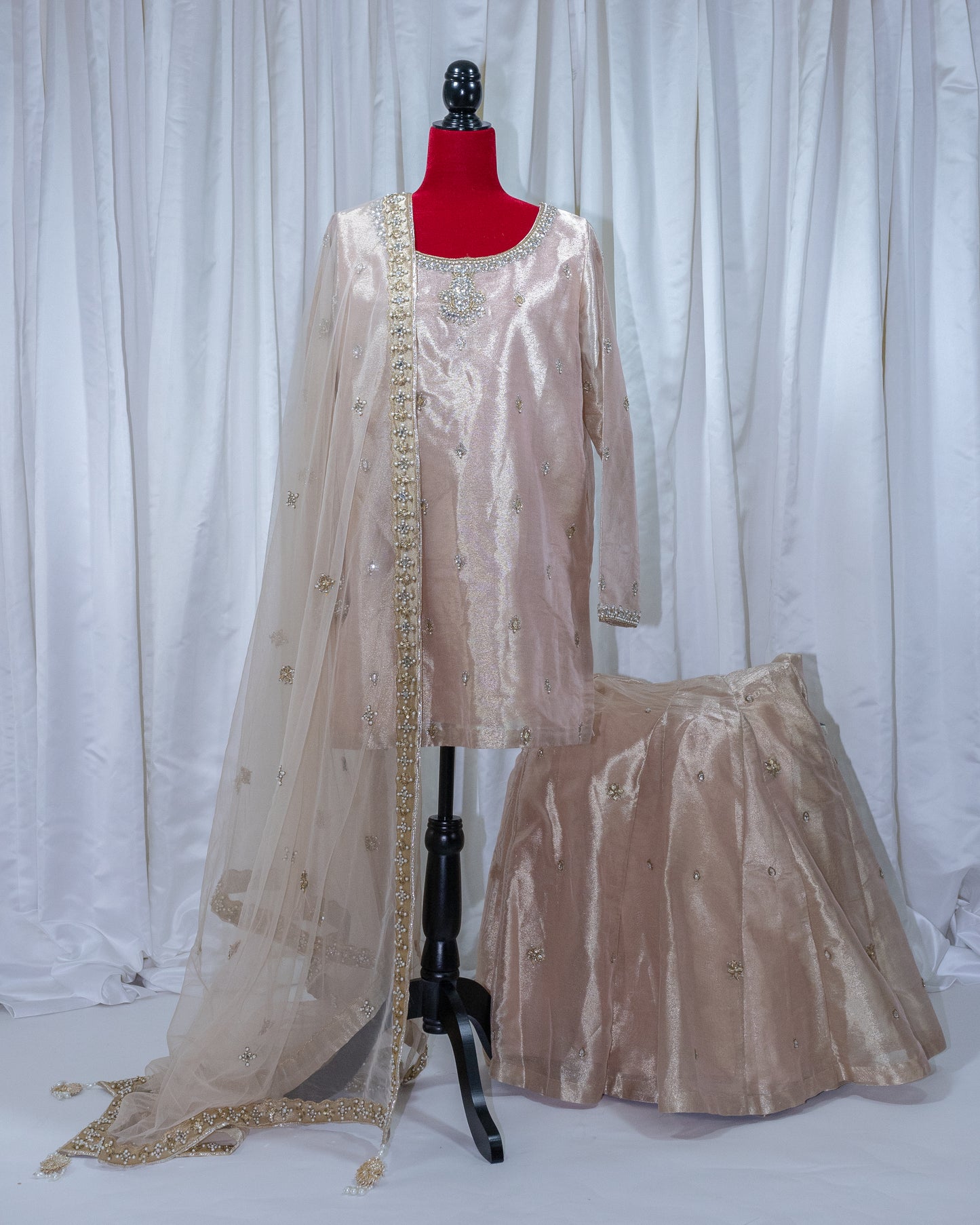 Dusty Rose - Mahgul