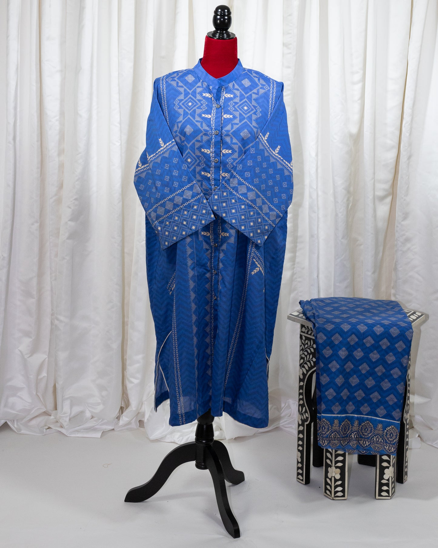 Blue Panel - Nishat