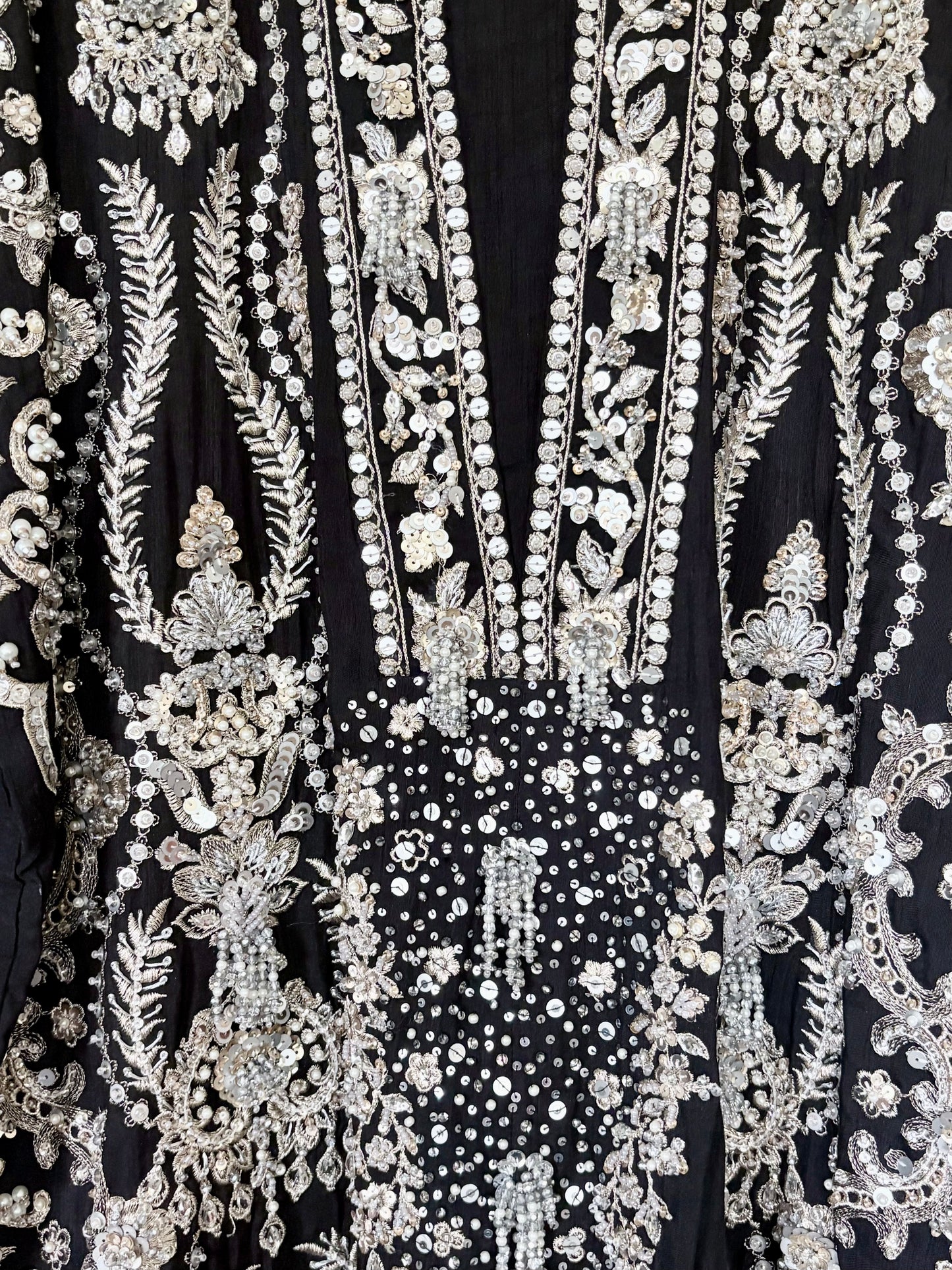 Jewelled Black Beauty (D-04)