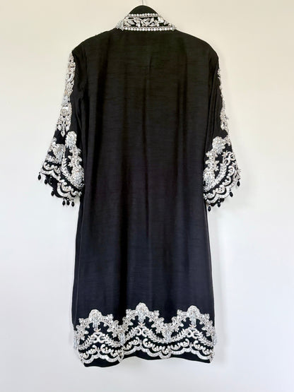 Jewelled Black Beauty (D-04)