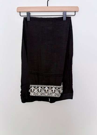 Jewelled Black Beauty (D-04)