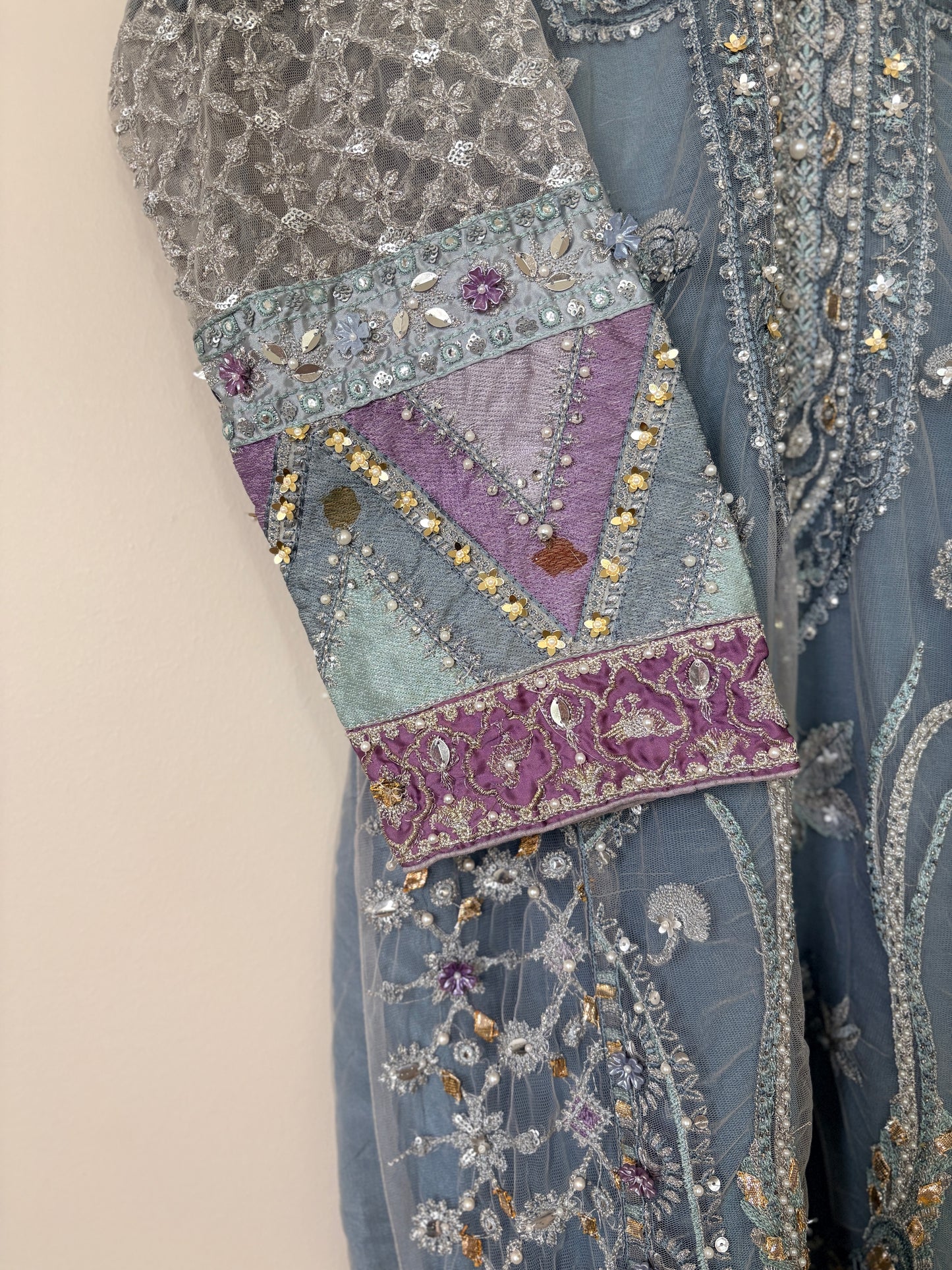 Nuray (Ec21-06) - Elan