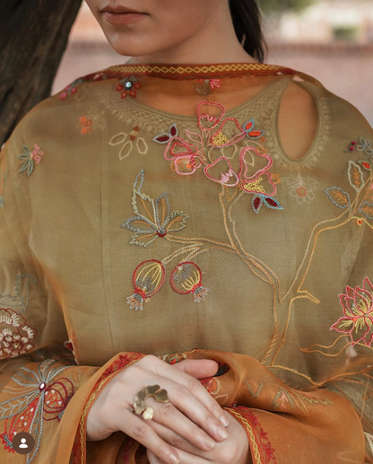 Nimr Kurti & Dupatta - Misha Lakhani