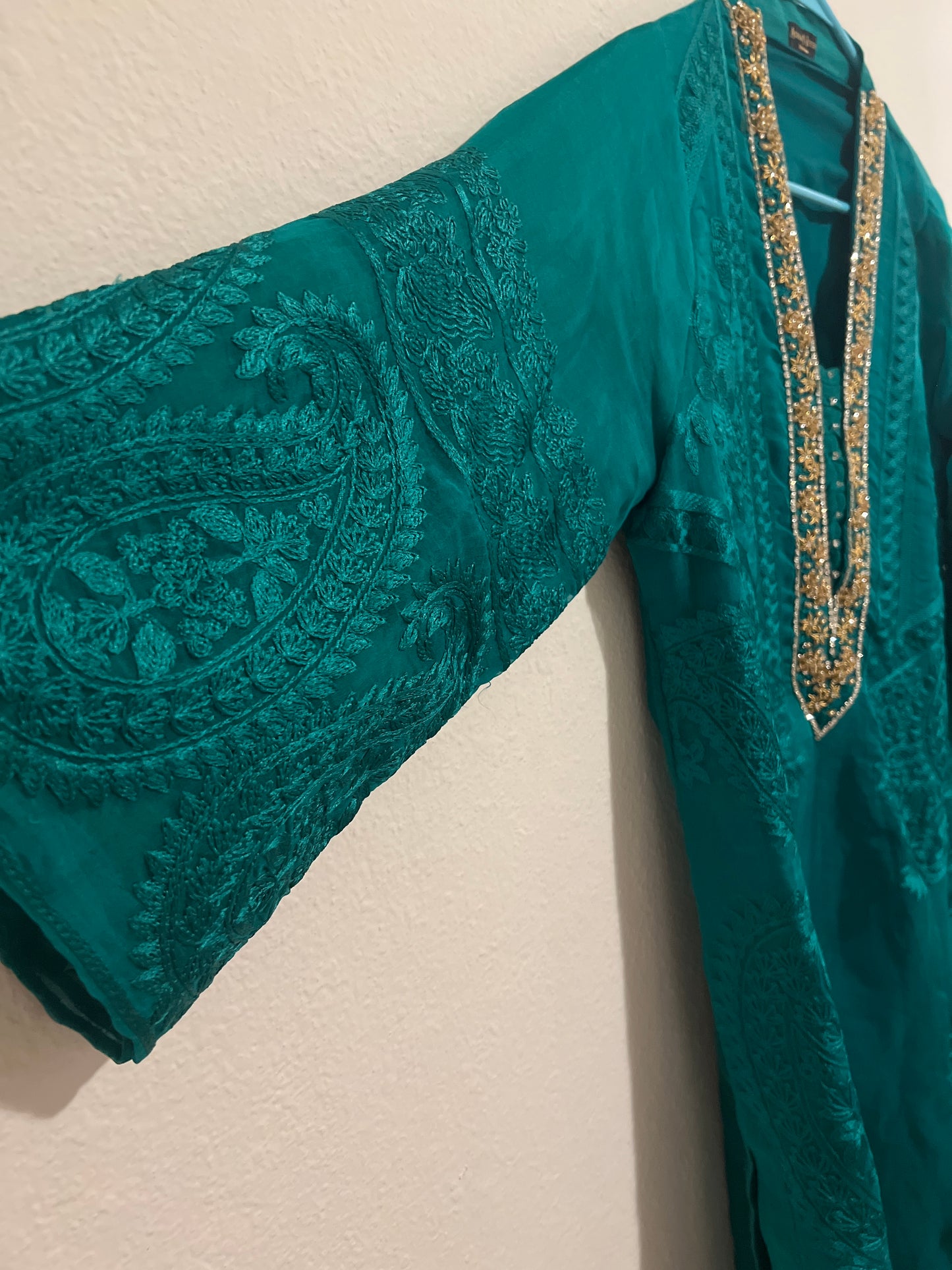 Agha Noor  - Kurta