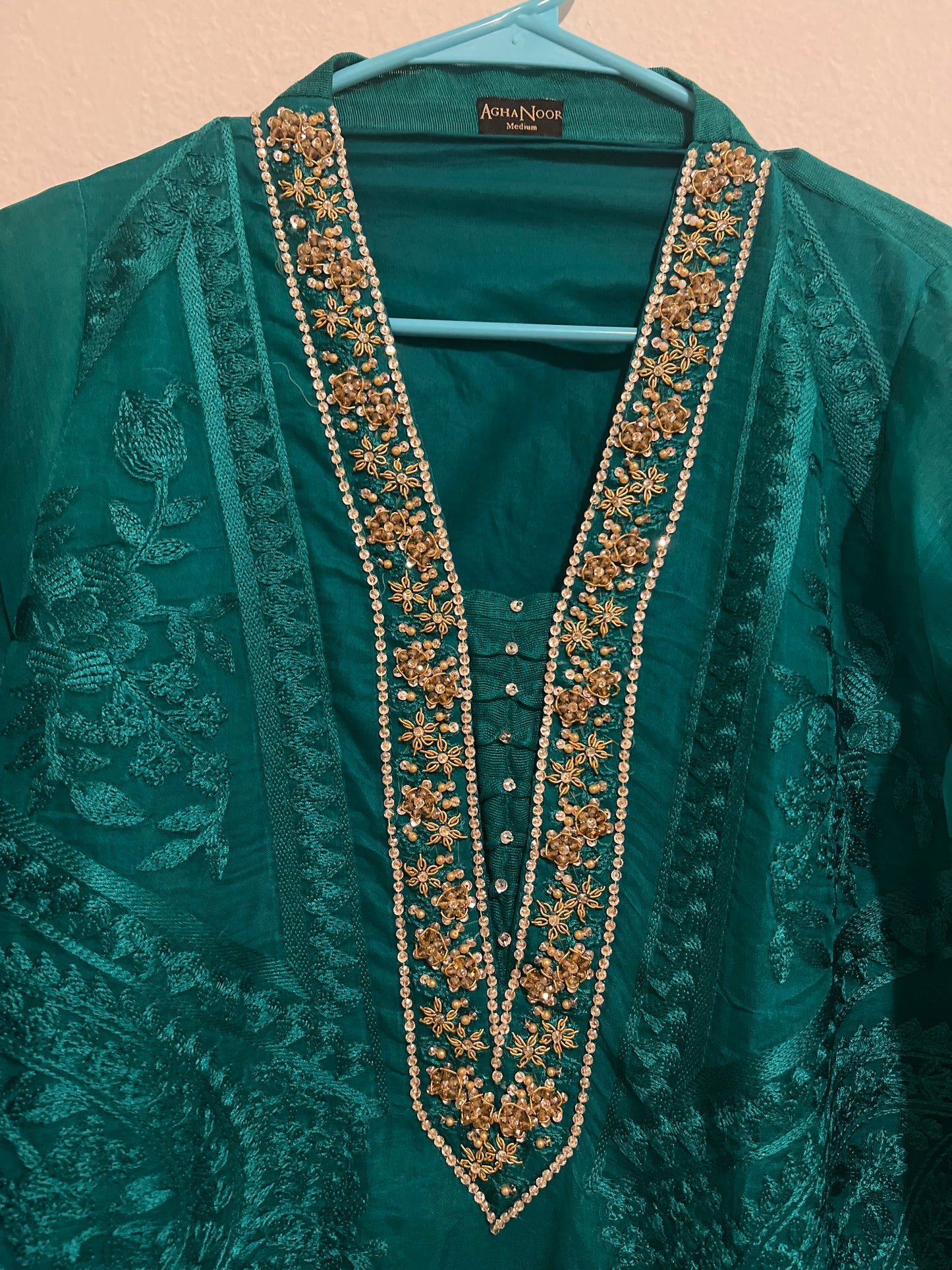 Agha Noor  - Kurta