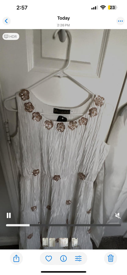 Dikhawa - White Sleeveless